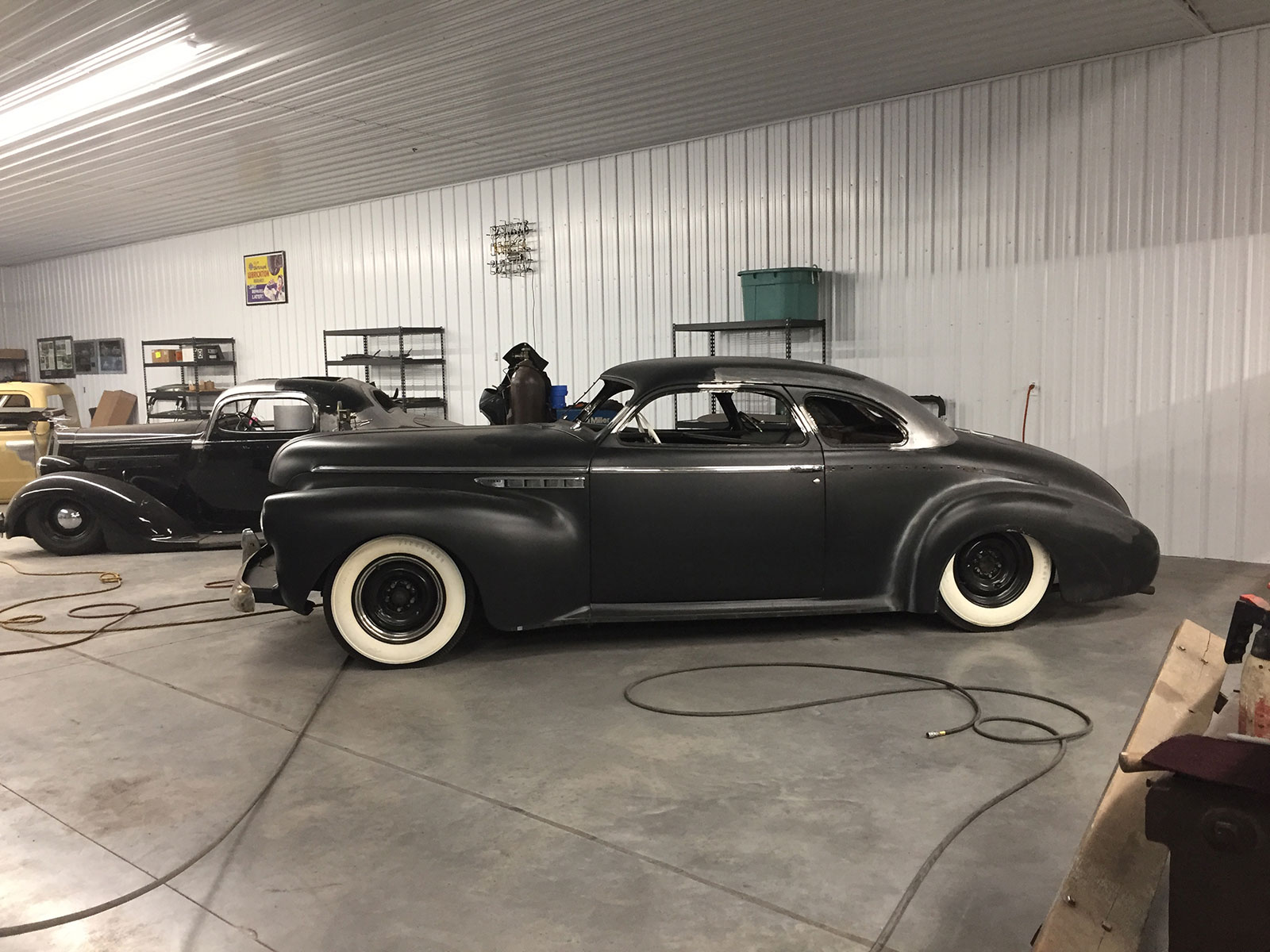 29 Finished profile of Buick car with chopped vent windows and garnish moldings