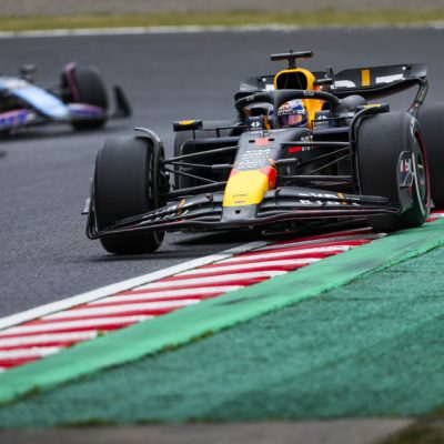 F1 – Verstappen Leads Red Bull 1-2 In First Practice In Suzuka As Sargeant Crashes